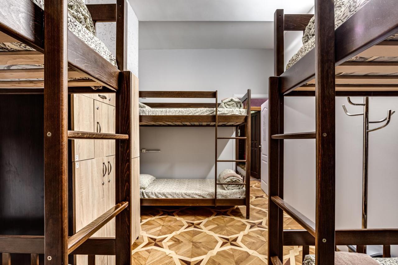 Hostel Seven Lviv Kültér fotó